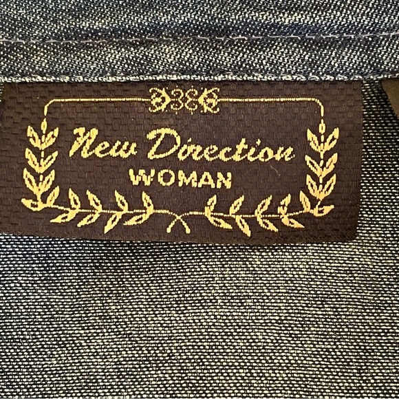 Womens Sz 1X Holiday Embroidered Button Down Denim Shirt Top New Direction - Picture 6 of 10